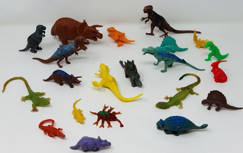 Figurine dinosauro giocattolo